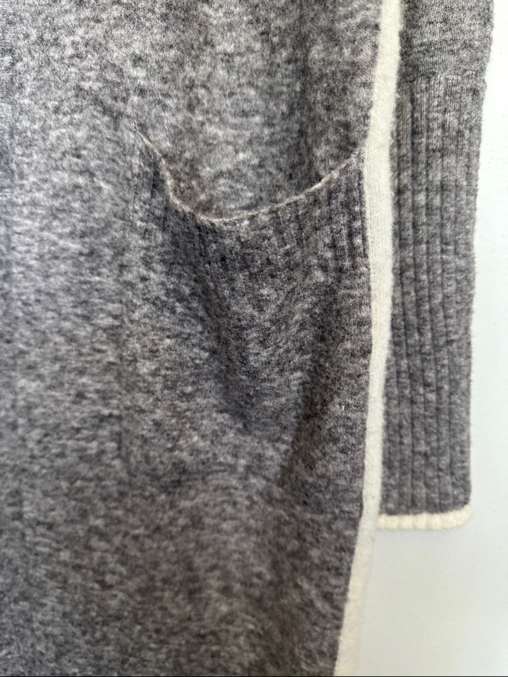 Athleta Gray Long Open-Front Cardigan with Cream Panels and Pockets - Picture 6 of 7